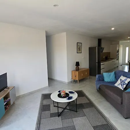 Maison 2 Chambres, 6 Couchages Médis