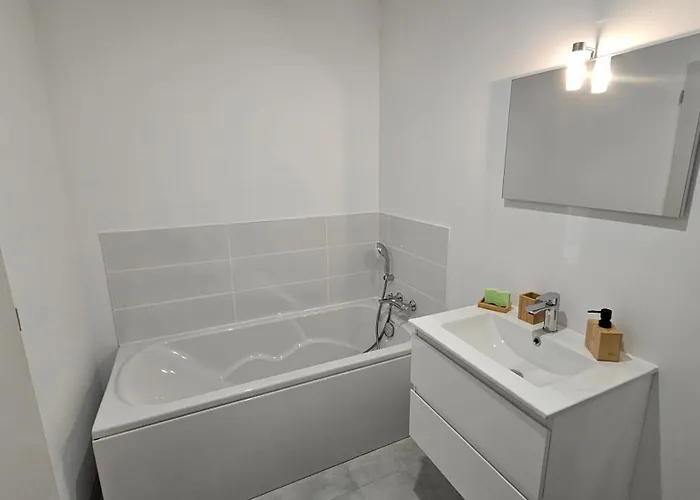 Maison 2 Chambres, 6 Couchages Médis